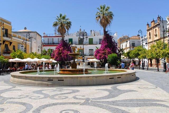 Convento De La Victoria Junto Al Cabildo Con Wifi Y Parking Gratis Lägenhet Sanlúcar de Barrameda Exteriör bild